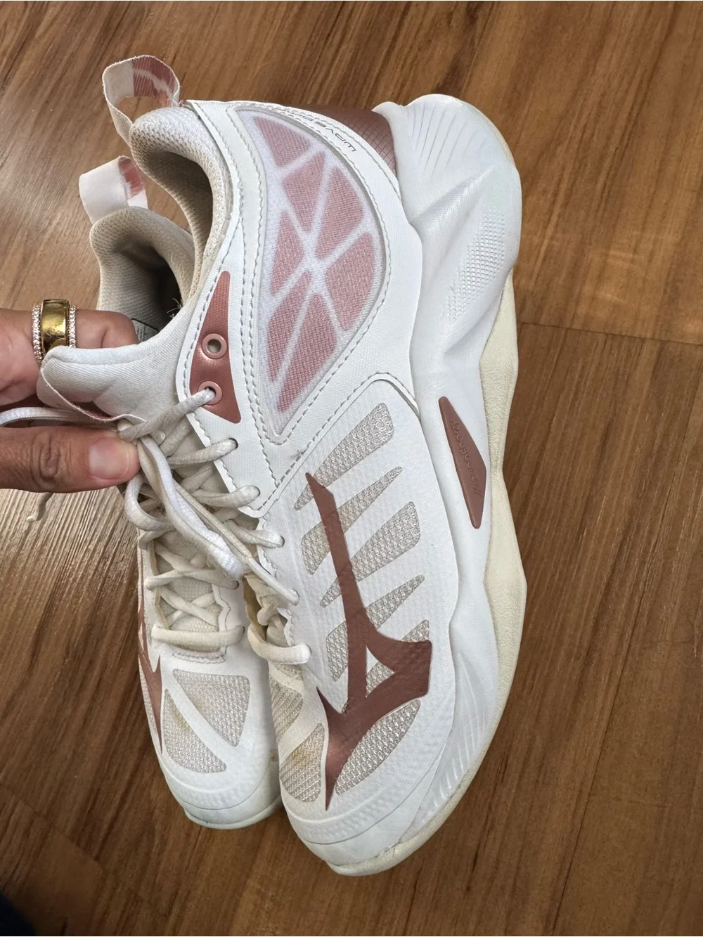 Mizuno Wave Dimension 'White Rose Gold'